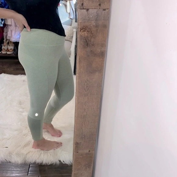 Apana green athletic leggings size medium - Picture 1 of 6